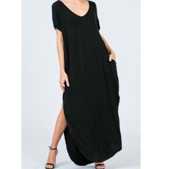 Dresses & Skirts - Last 1️⃣ Black V-Neck Maxi Dress